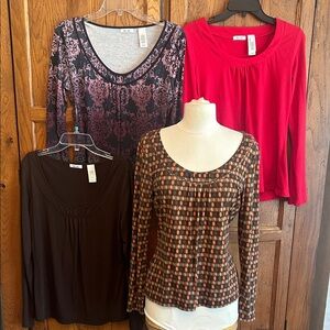 Liz & Co. Lot of 4 Long Sleeve TOPS 2 Patterned & 2 Solid Red & Brown